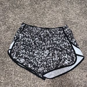 Xersion running shorts